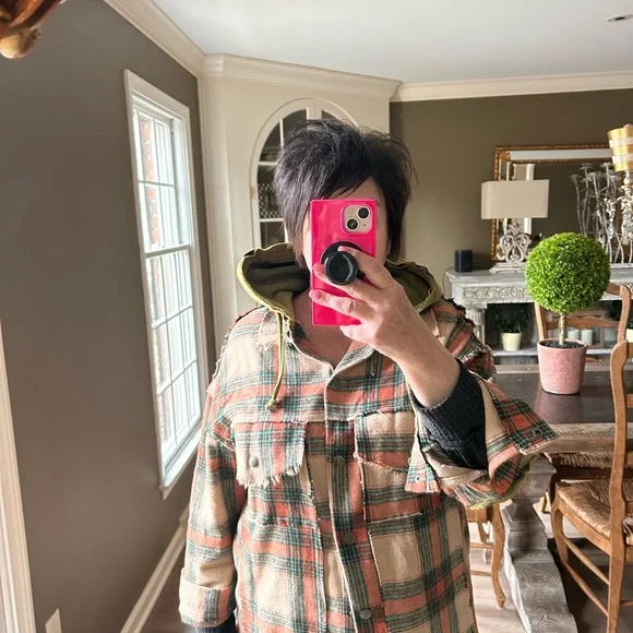 **NWOT POL JACKET**.          Plaid Hooded Jacket with Green Accents - Picture 6 of 11